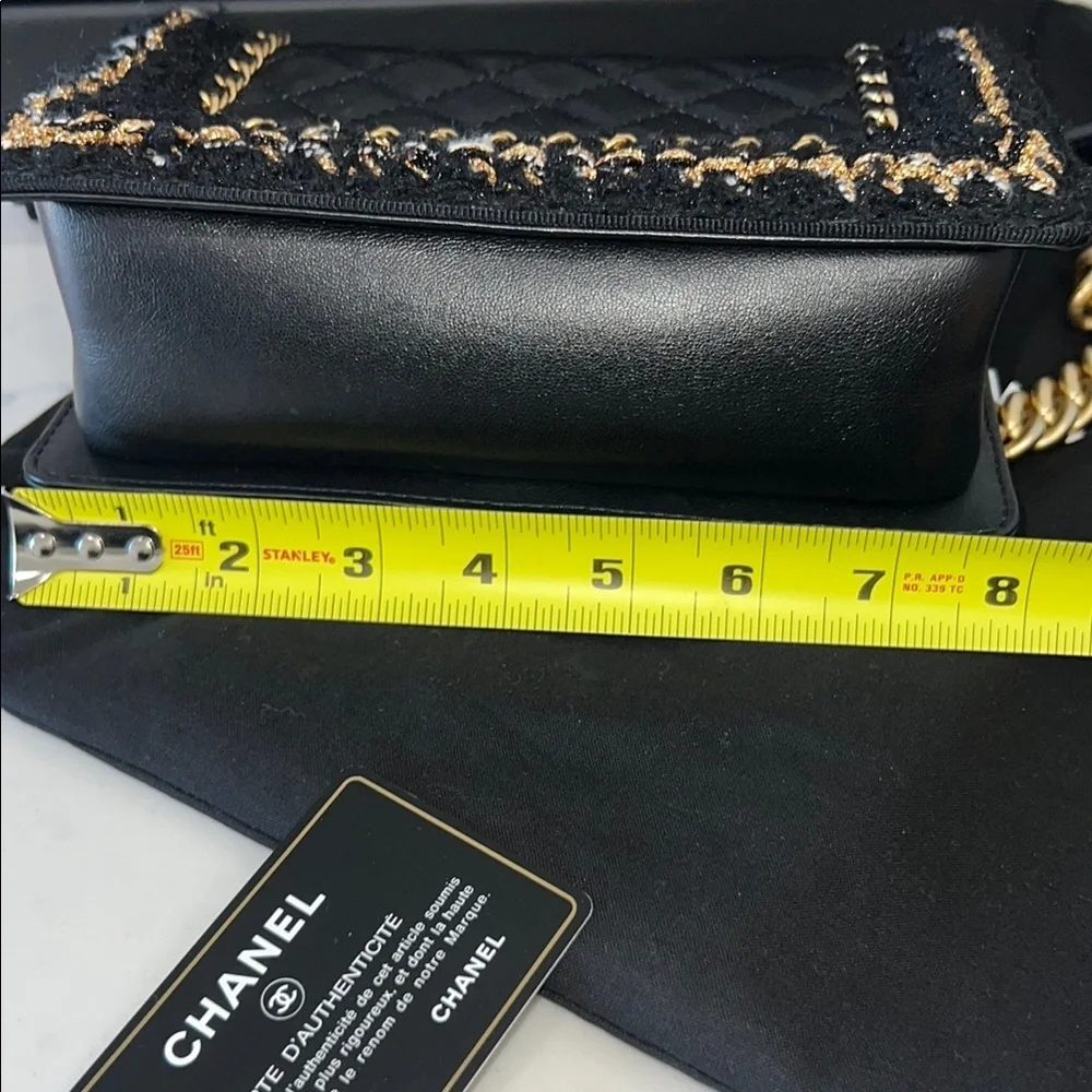 CHANEL Black and Gold tweed lambskin quilted braided jacket BOY flap bag - Picture 7 of 15